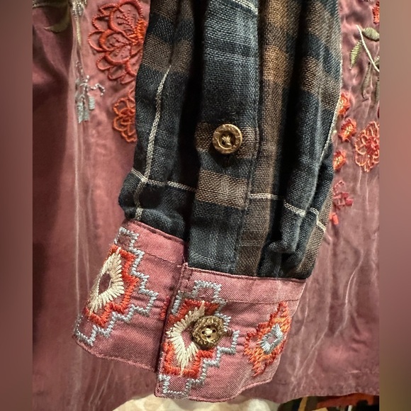 John Mark embroidered long sleeve shirt size S - Picture 10 of 14